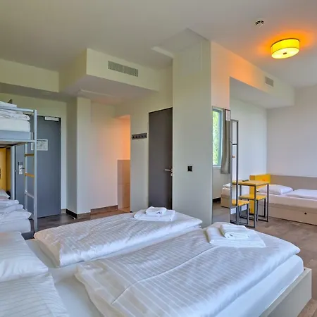 Hotel Meininger Olympiapark Munich