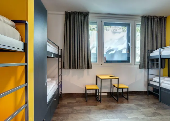 Hotel Meininger Olympiapark 3*