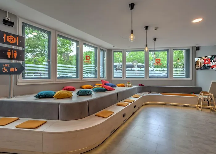 Hotel Meininger Olympiapark 3*