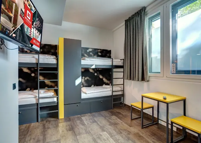 Hotel Meininger Olympiapark 3*