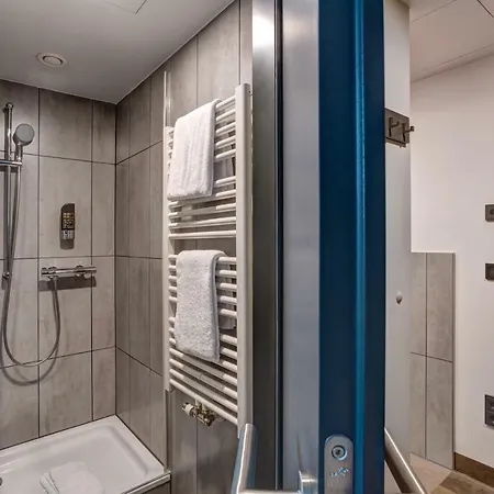 Meininger Olympiapark Hotel Munique