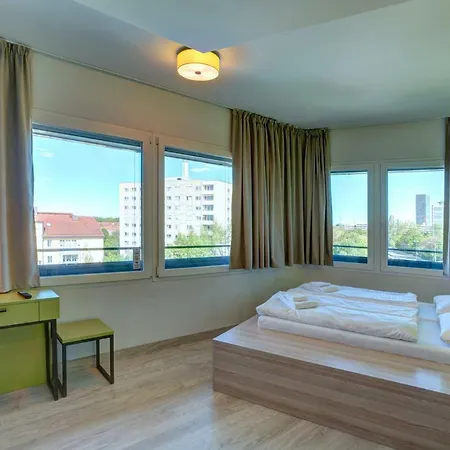 Hotell Meininger Olympiapark