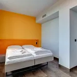 Hotel Meininger Olympiapark 3*