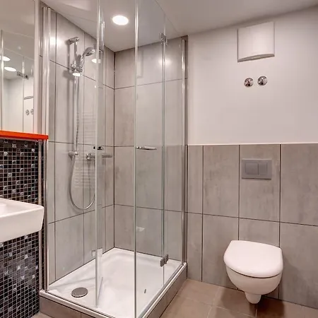 Meininger Olympiapark Otel 3*